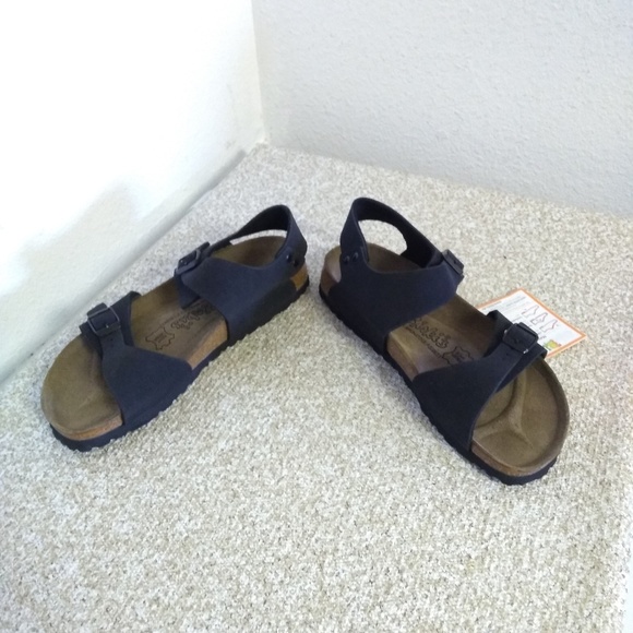 Birkenstocks Black Leather Unisex Sandals - Picture 2 of 6